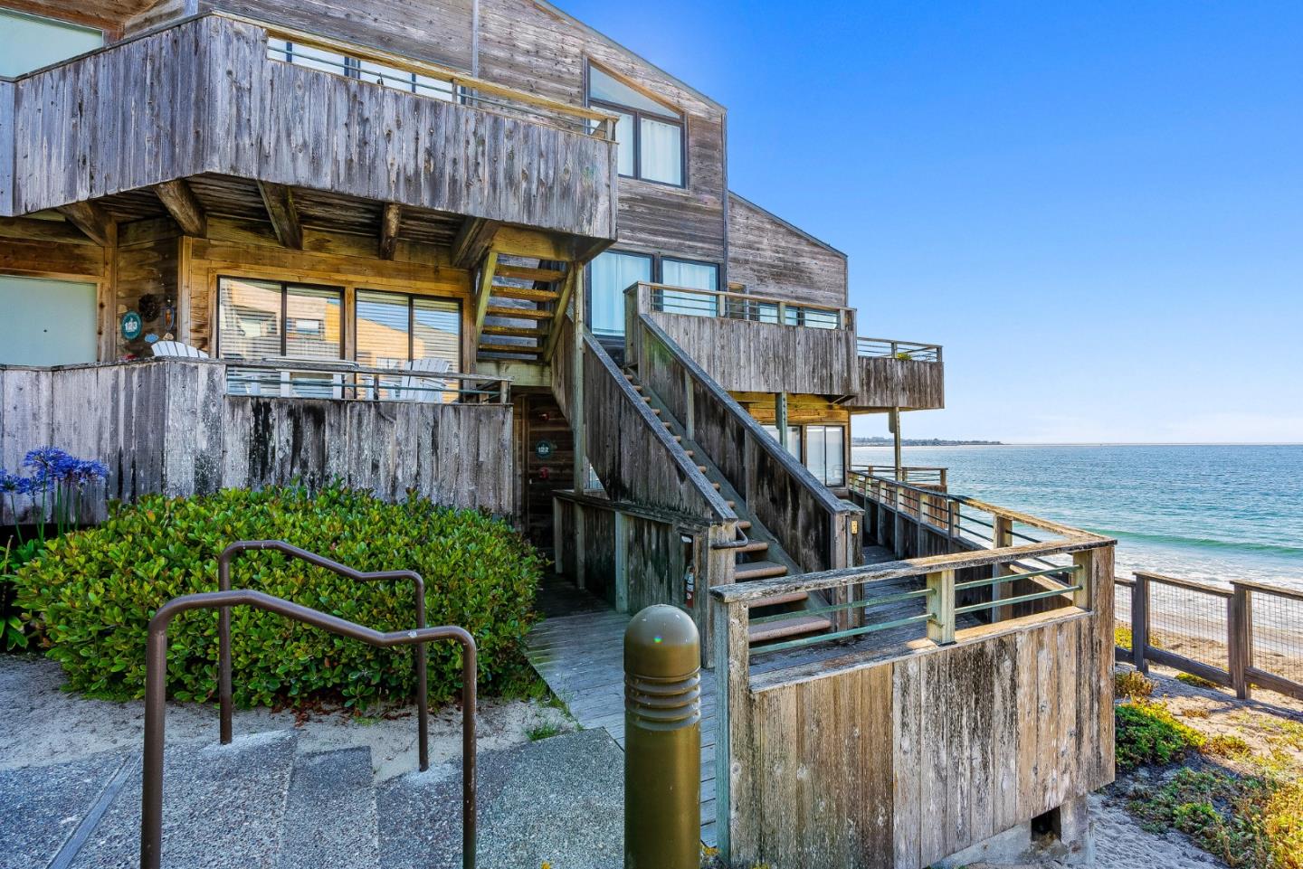 Detail Gallery Image 26 of 27 For 1 Surf Way #122,  Monterey,  CA 93940 - 1 Beds | 1 Baths