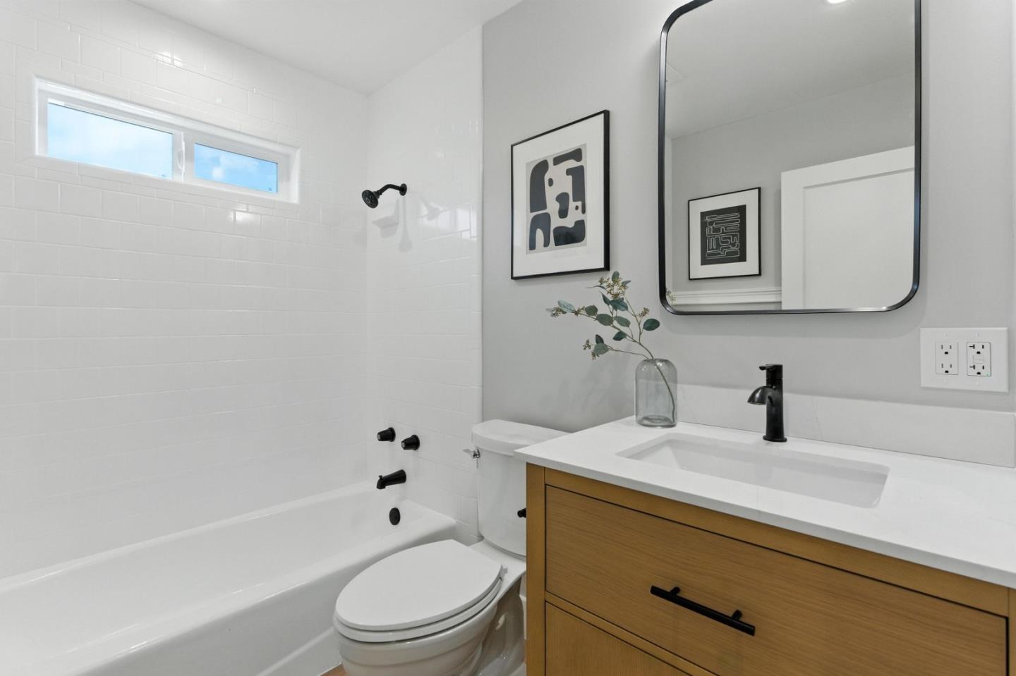 Detail Gallery Image 15 of 30 For 956 Bryant Way, Sunnyvale,  CA 94087 - 3 Beds | 2 Baths
