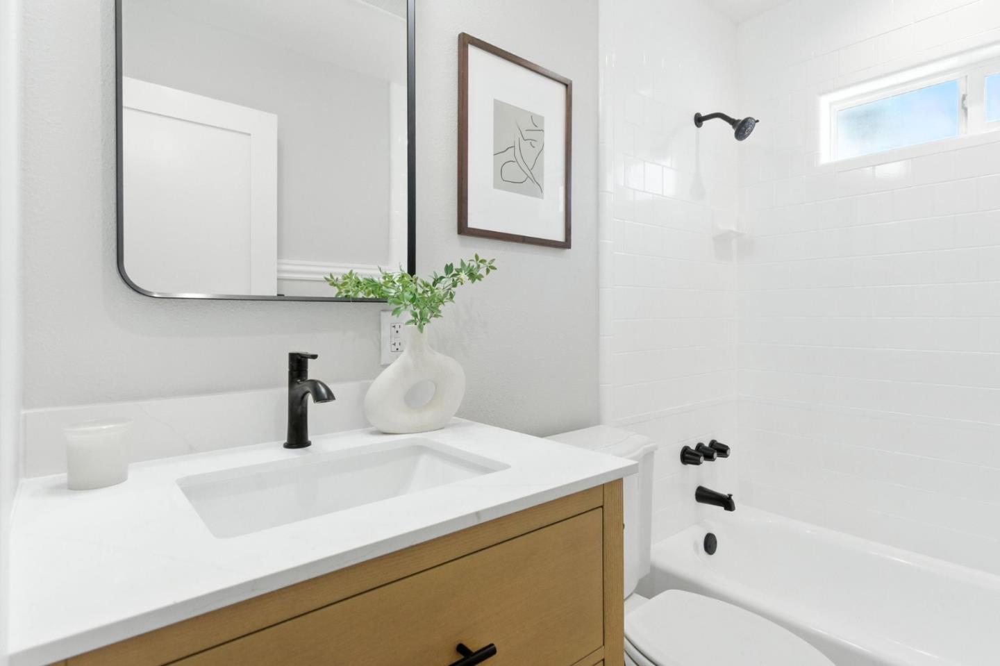 Detail Gallery Image 18 of 30 For 956 Bryant Way, Sunnyvale,  CA 94087 - 3 Beds | 2 Baths