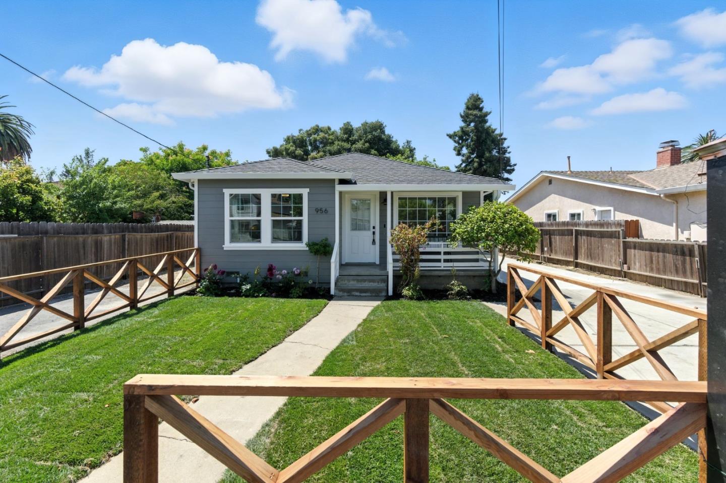 Detail Gallery Image 2 of 30 For 956 Bryant Way, Sunnyvale,  CA 94087 - 3 Beds | 2 Baths