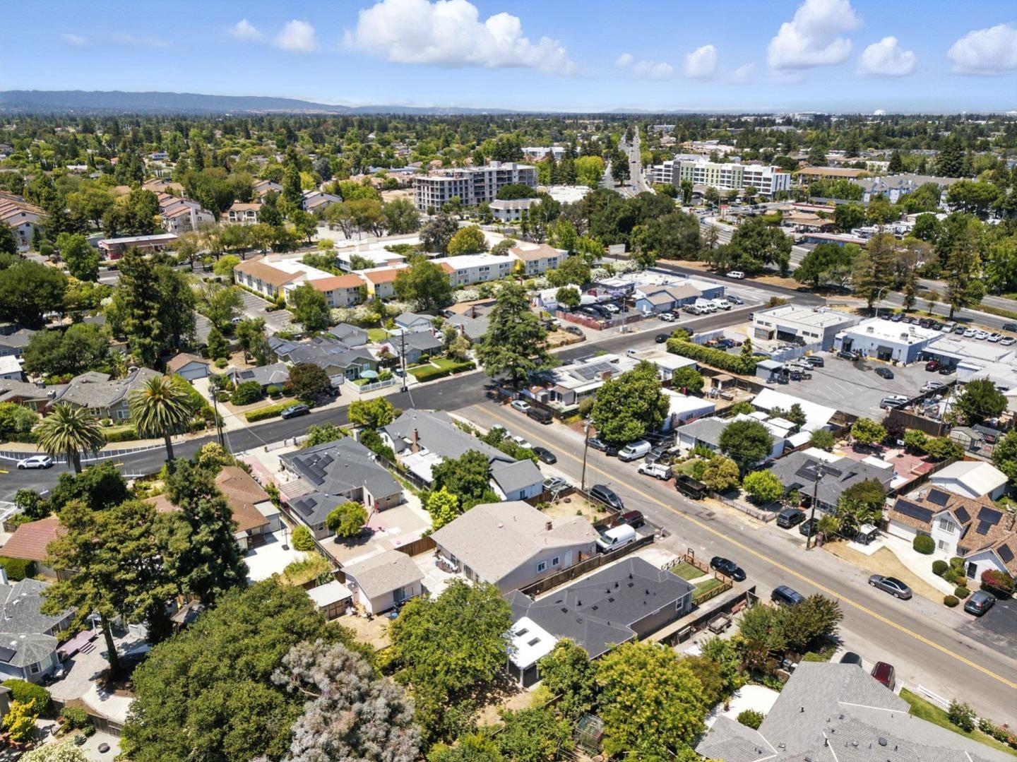Detail Gallery Image 26 of 30 For 956 Bryant Way, Sunnyvale,  CA 94087 - 3 Beds | 2 Baths