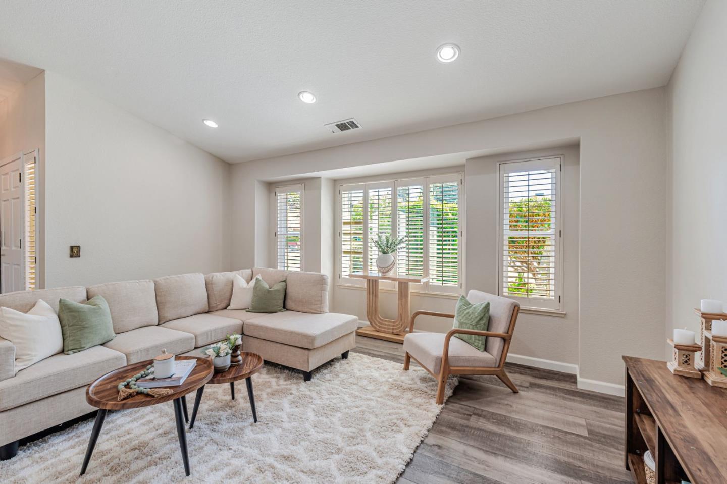 Detail Gallery Image 5 of 46 For 4025 Santa Maria Pl, Turlock,  CA 95382 - 3 Beds | 2 Baths