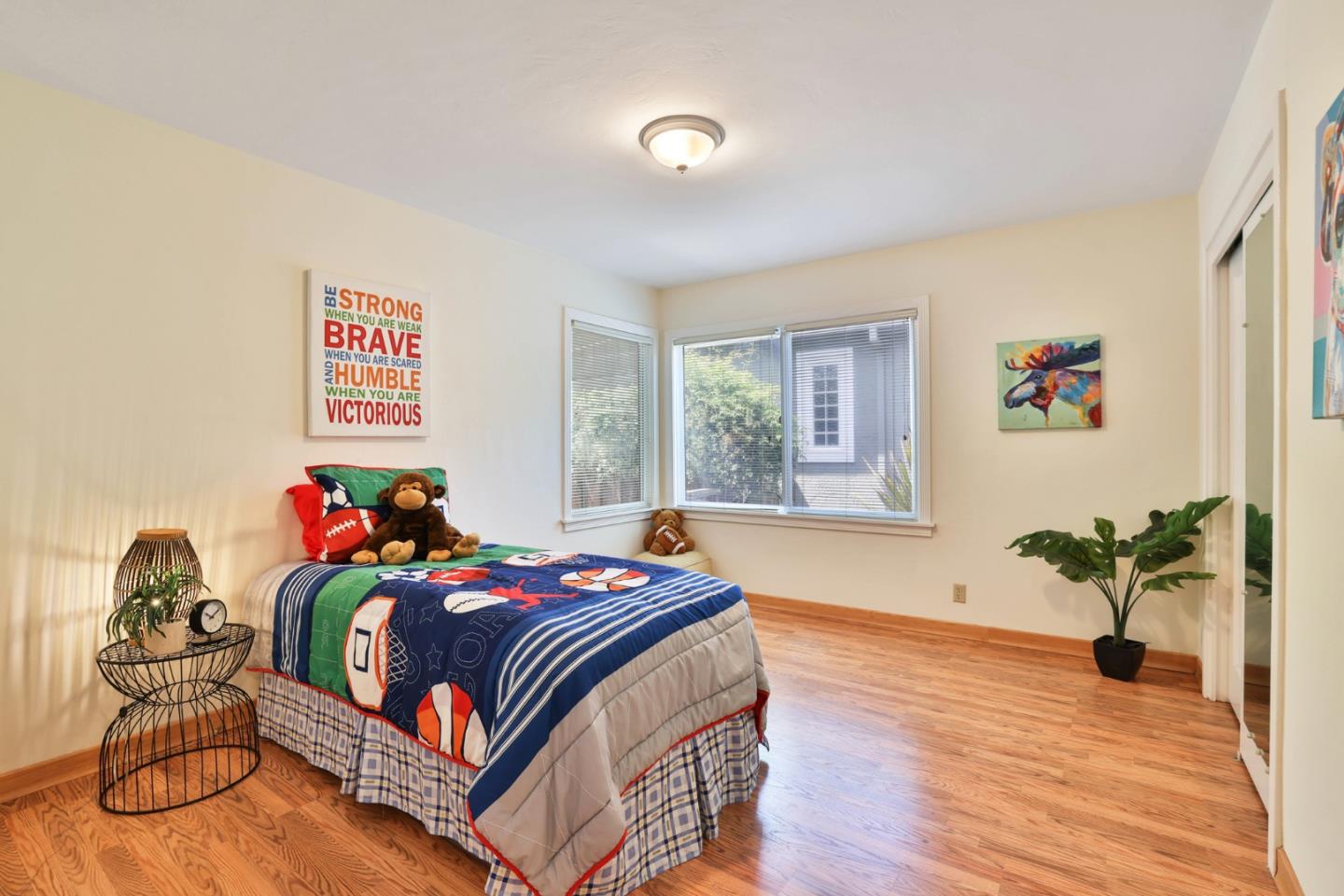 Detail Gallery Image 14 of 42 For 1621 Brittan Ave, San Carlos,  CA 94070 - 3 Beds | 1/1 Baths