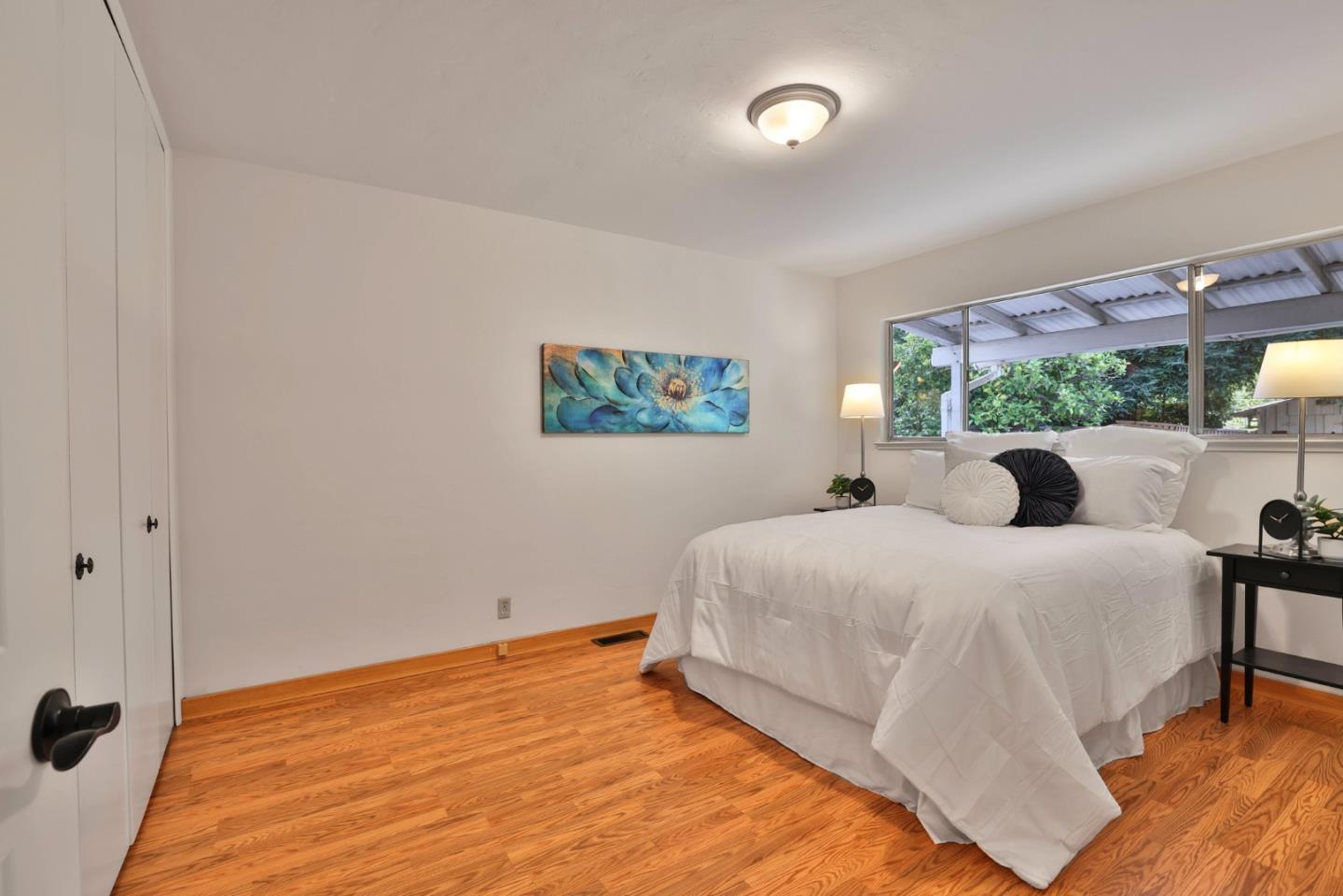 Detail Gallery Image 15 of 42 For 1621 Brittan Ave, San Carlos,  CA 94070 - 3 Beds | 1/1 Baths