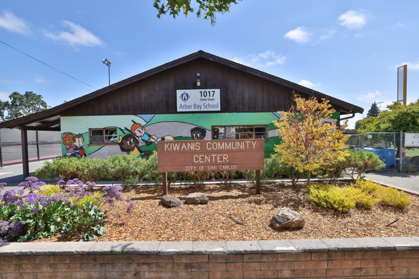 Detail Gallery Image 38 of 42 For 1621 Brittan Ave, San Carlos,  CA 94070 - 3 Beds | 1/1 Baths
