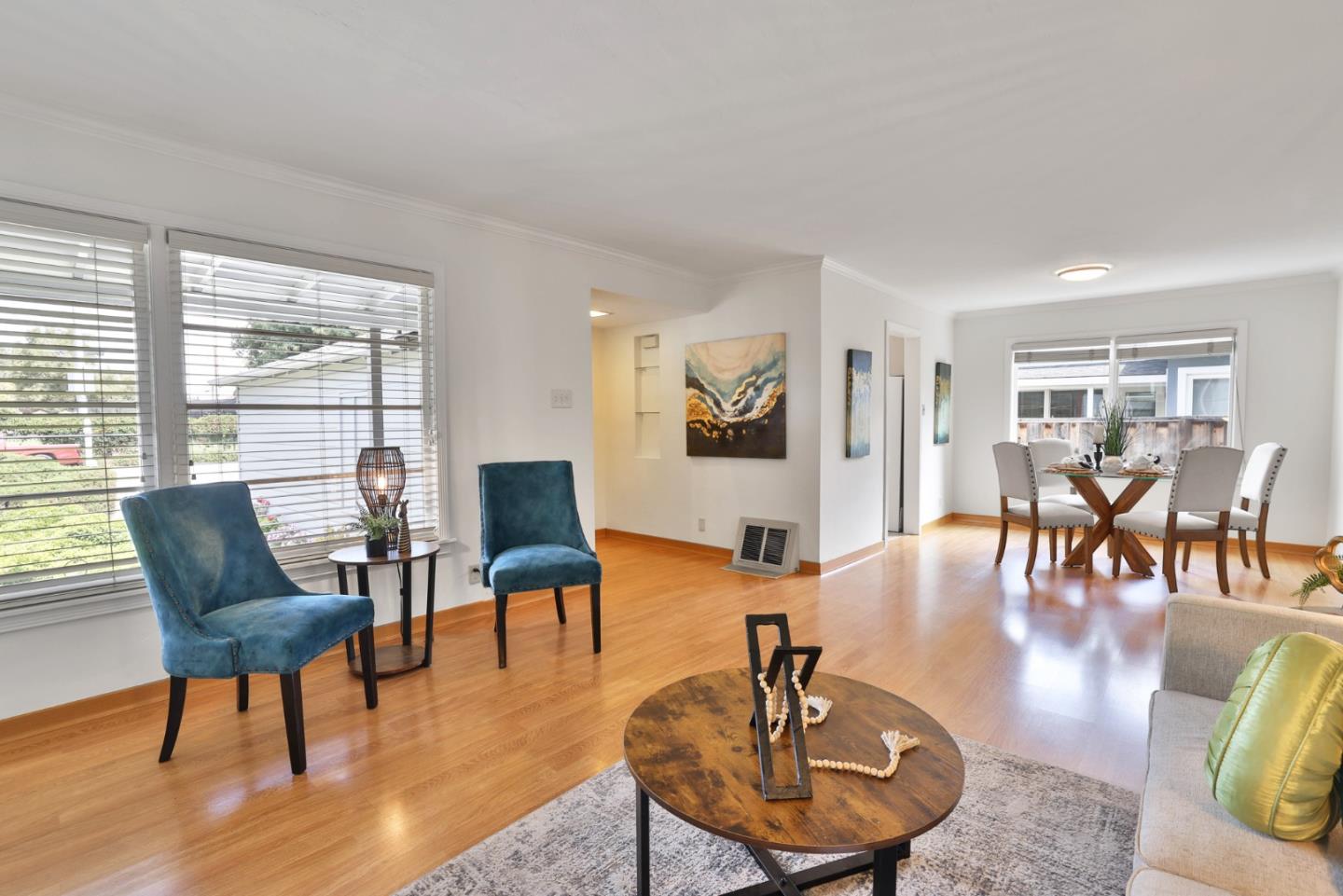 Detail Gallery Image 7 of 42 For 1621 Brittan Ave, San Carlos,  CA 94070 - 3 Beds | 1/1 Baths