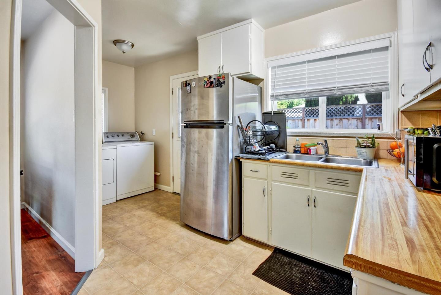 Detail Gallery Image 11 of 34 For 2012 Heatherdale Ave, San Jose,  CA 95128 - – Beds | – Baths