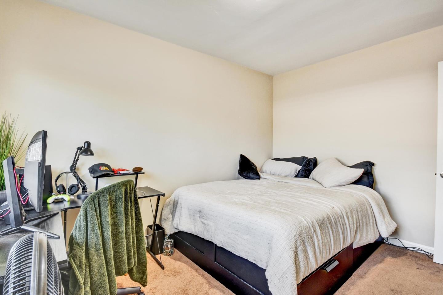 Detail Gallery Image 16 of 34 For 2012 Heatherdale Ave, San Jose,  CA 95128 - – Beds | – Baths