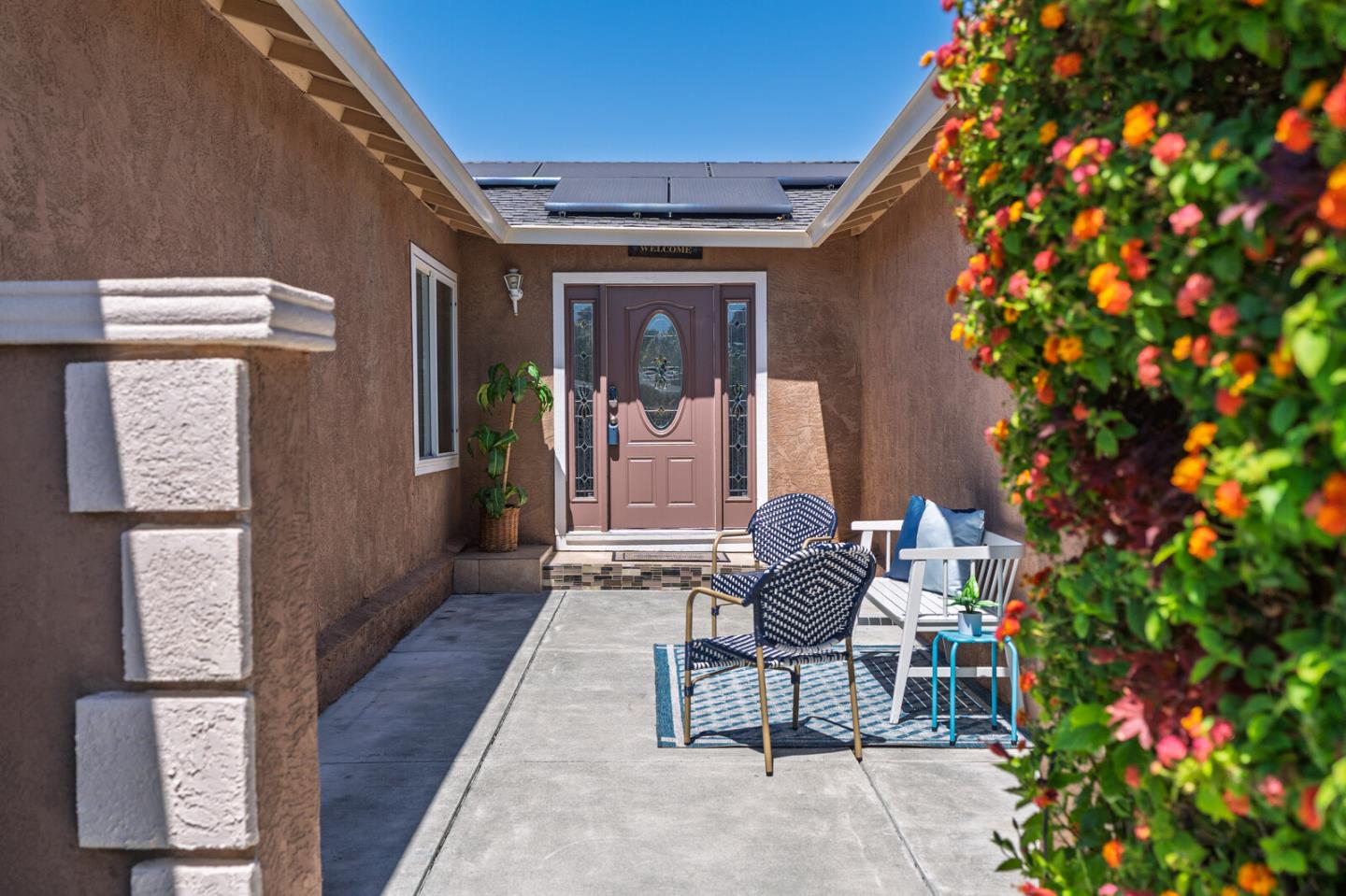 Detail Gallery Image 3 of 24 For 5945 Montalvo Dr, San Jose,  CA 95123 - 4 Beds | 2 Baths