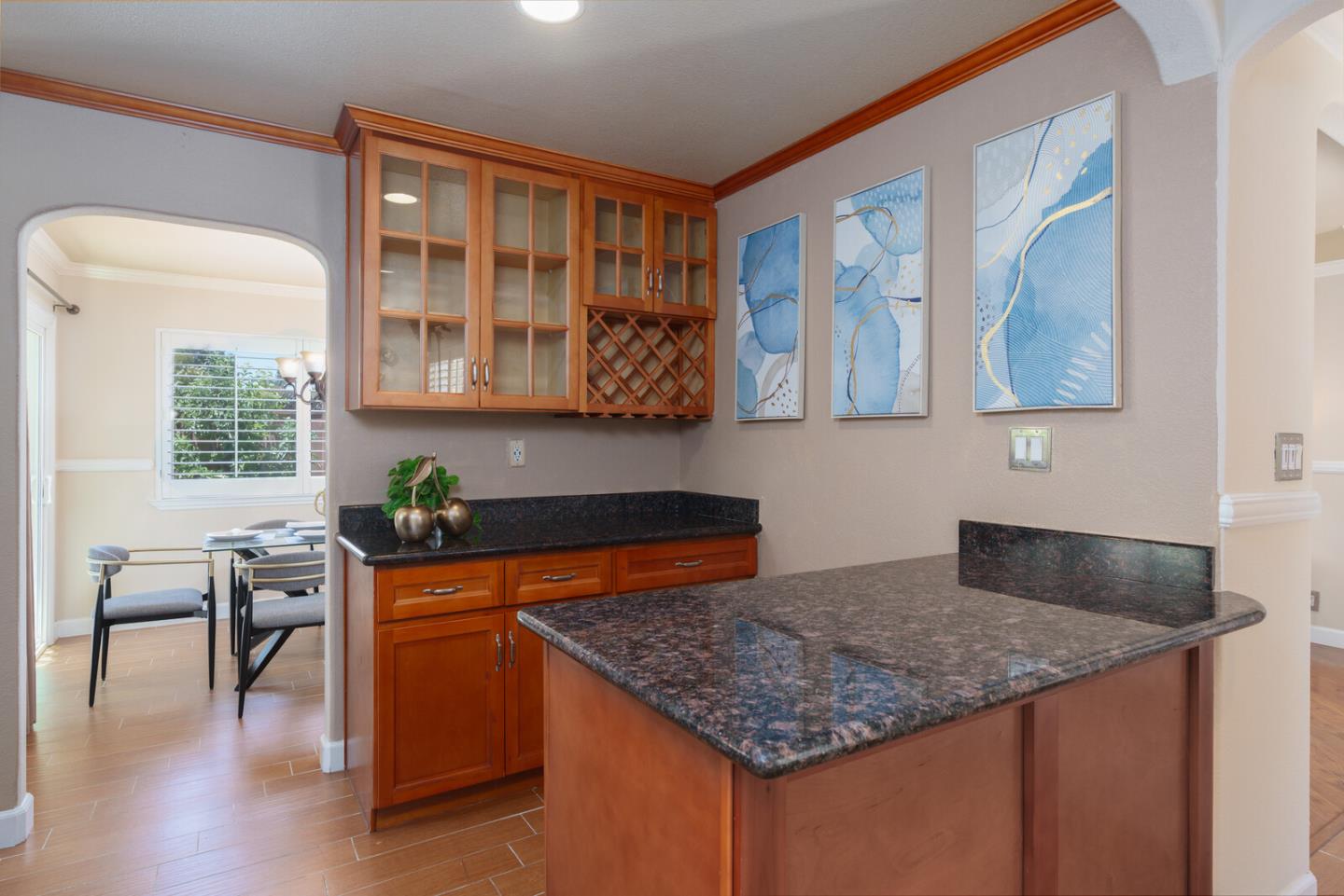 Detail Gallery Image 9 of 24 For 5945 Montalvo Dr, San Jose,  CA 95123 - 4 Beds | 2 Baths