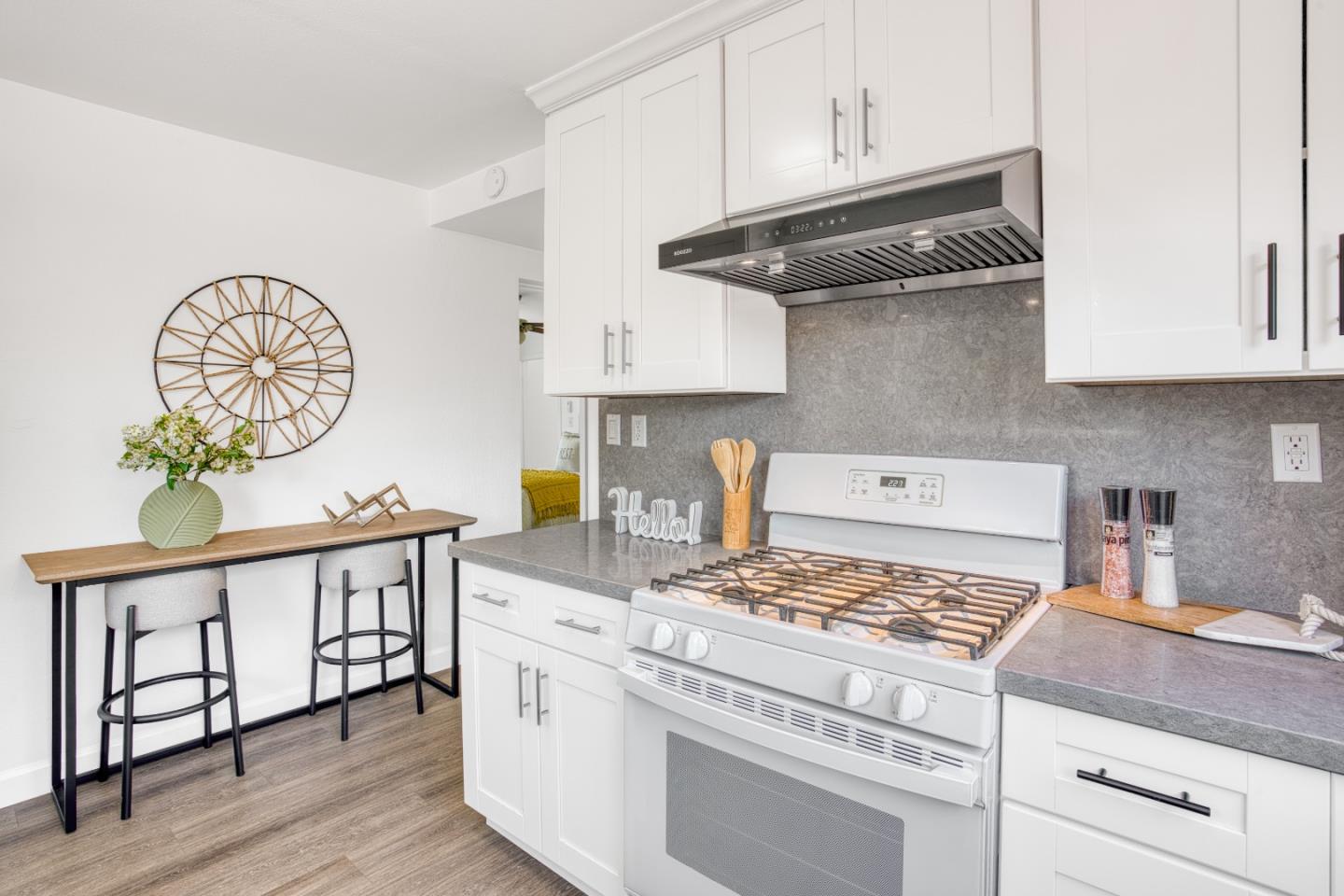 Detail Gallery Image 14 of 55 For 209 N 16th St, San Jose,  CA 95112 - 2 Beds | 2 Baths