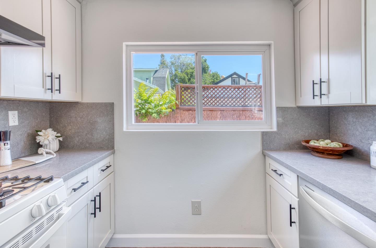 Detail Gallery Image 17 of 55 For 209 N 16th St, San Jose,  CA 95112 - 2 Beds | 2 Baths