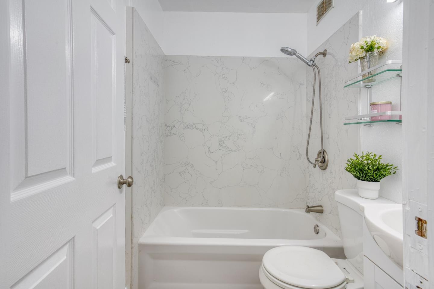 Detail Gallery Image 34 of 55 For 209 N 16th St, San Jose,  CA 95112 - 2 Beds | 2 Baths