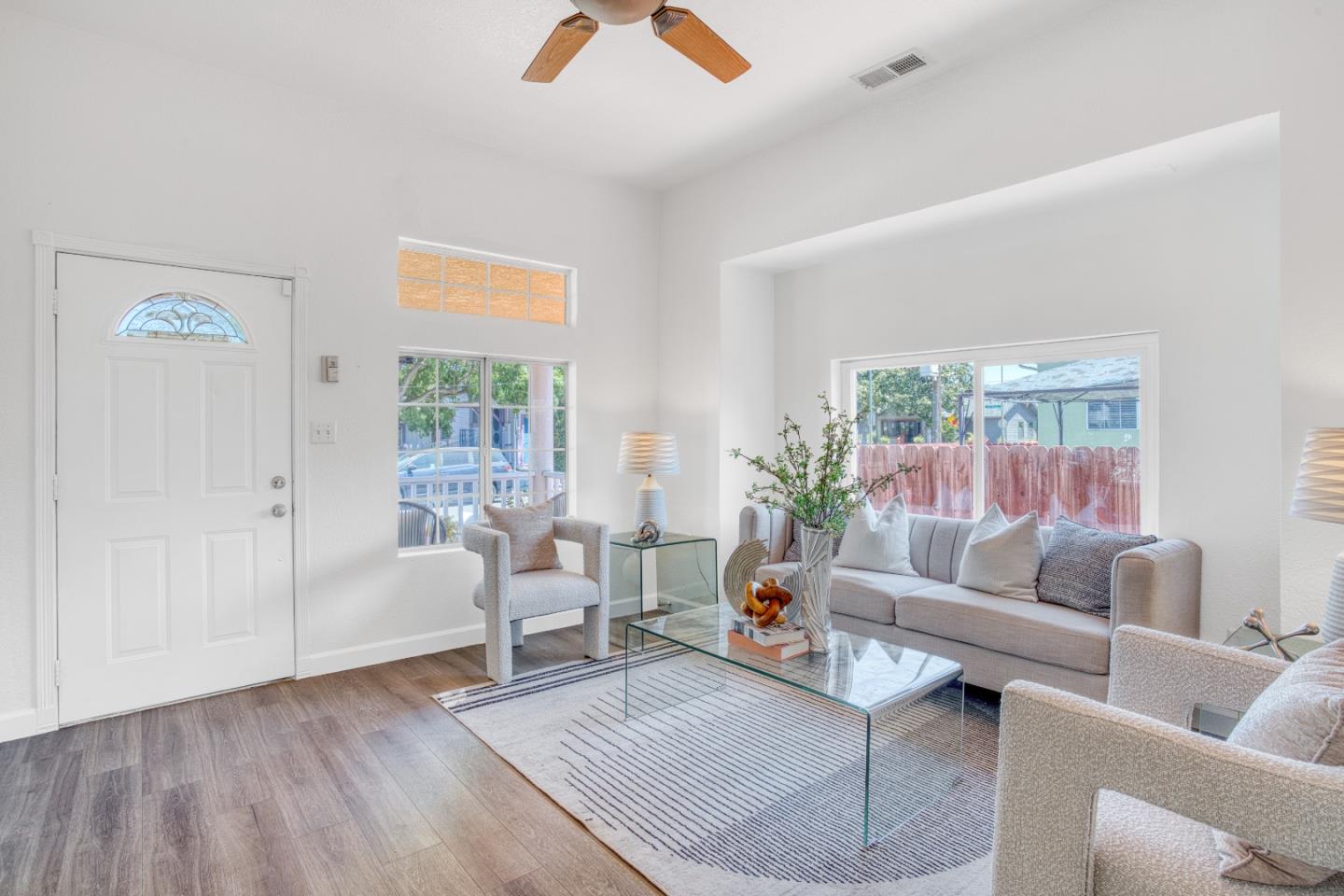 Detail Gallery Image 6 of 55 For 209 N 16th St, San Jose,  CA 95112 - 2 Beds | 2 Baths