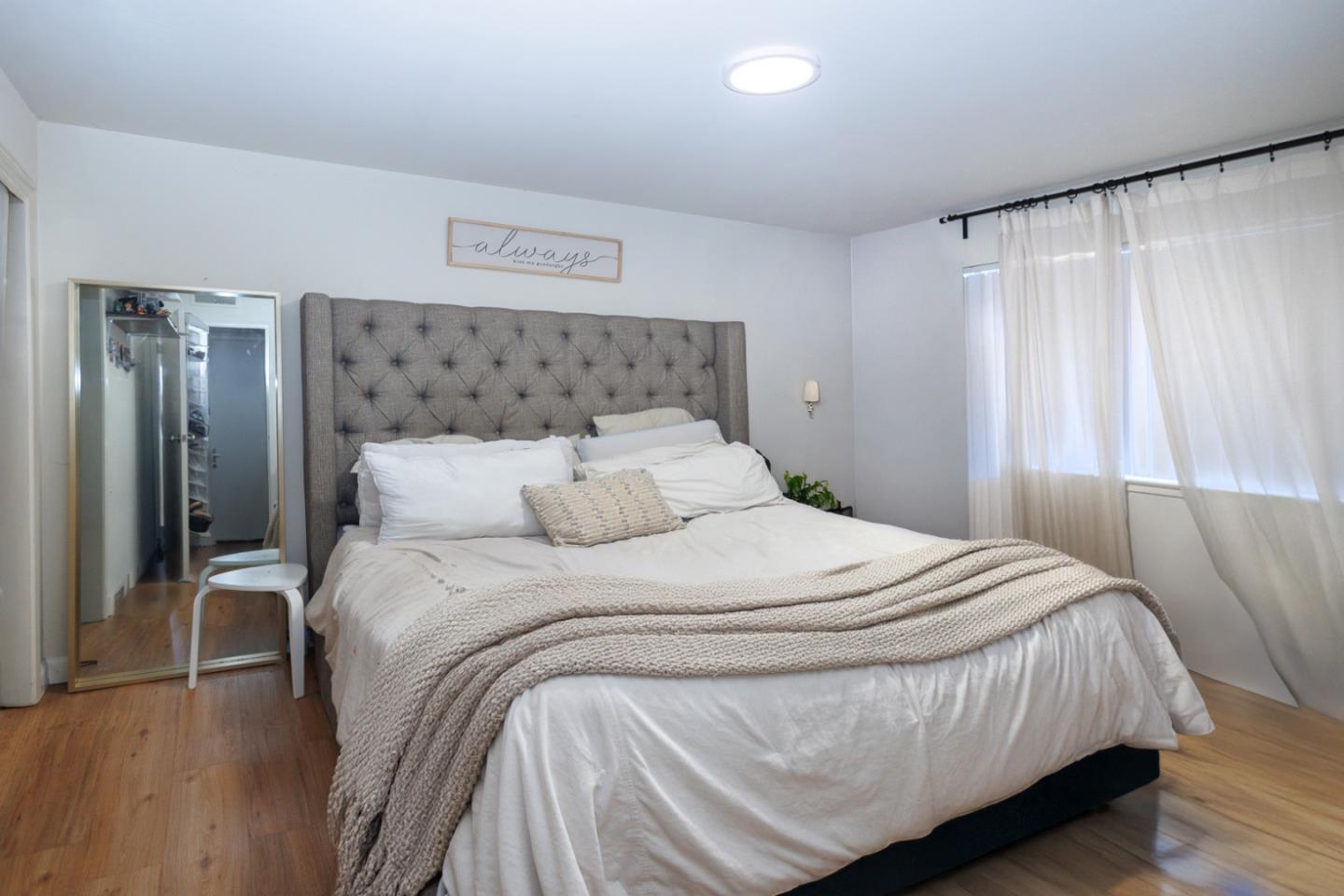 Detail Gallery Image 24 of 52 For 2186 Carlmont Dr, Belmont,  CA 94002 - – Beds | – Baths