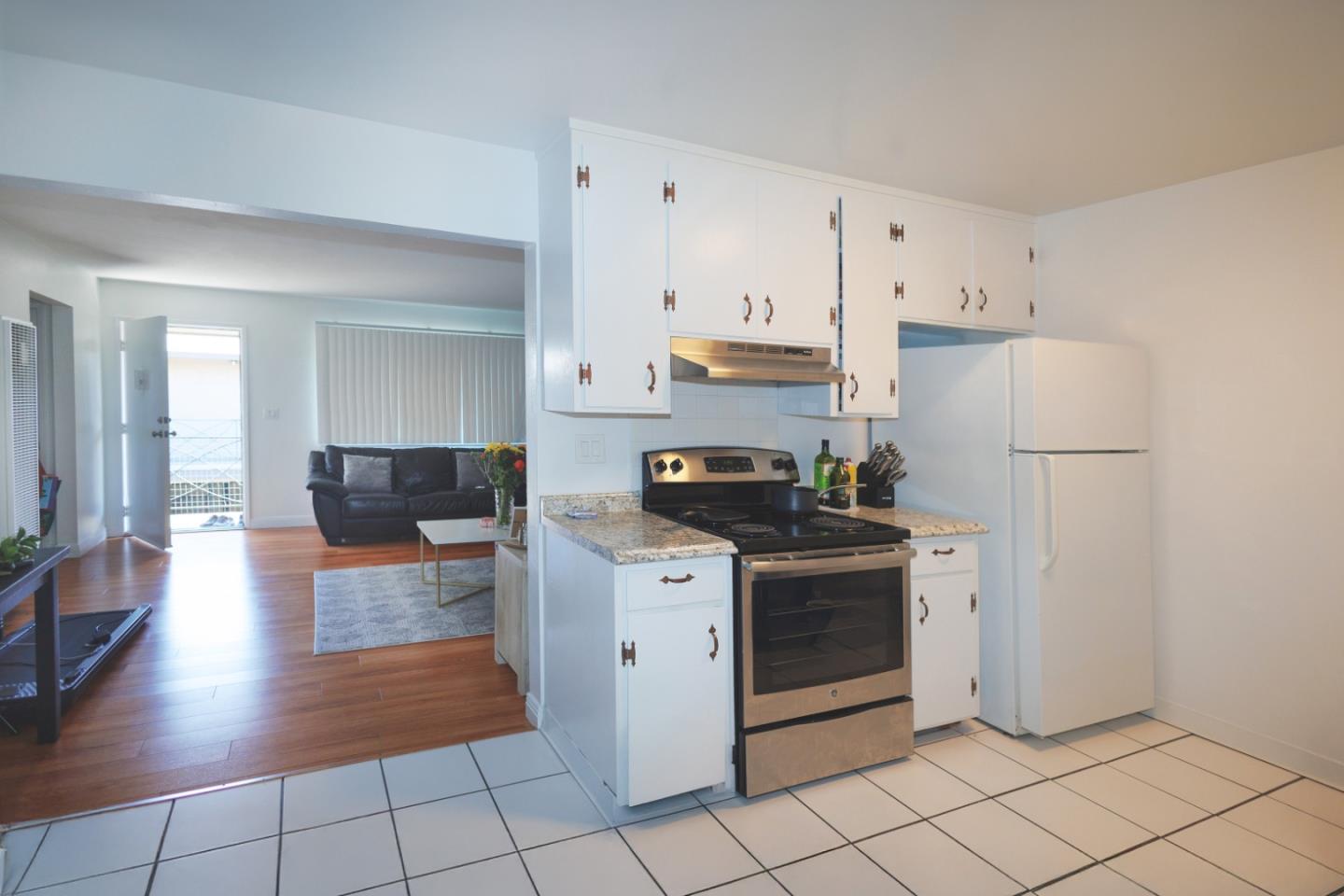 Detail Gallery Image 31 of 52 For 2186 Carlmont Dr, Belmont,  CA 94002 - – Beds | – Baths