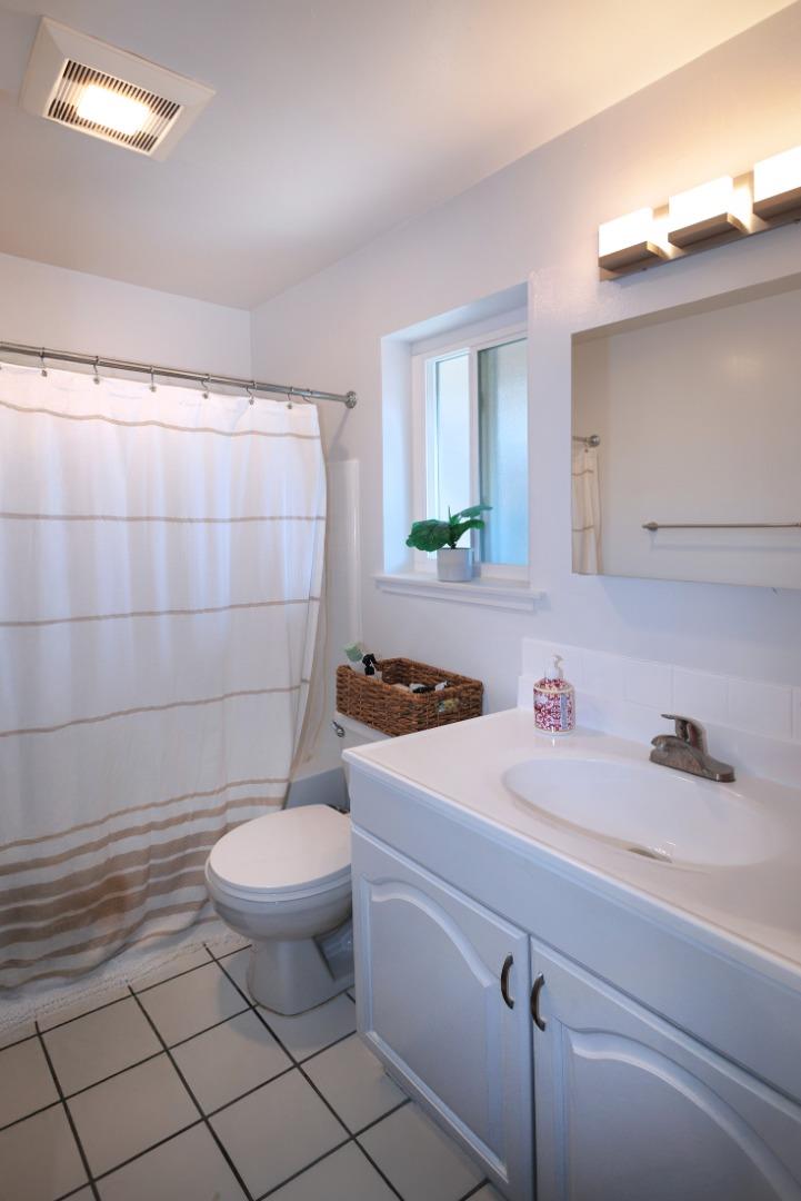 Detail Gallery Image 32 of 52 For 2186 Carlmont Dr, Belmont,  CA 94002 - – Beds | – Baths
