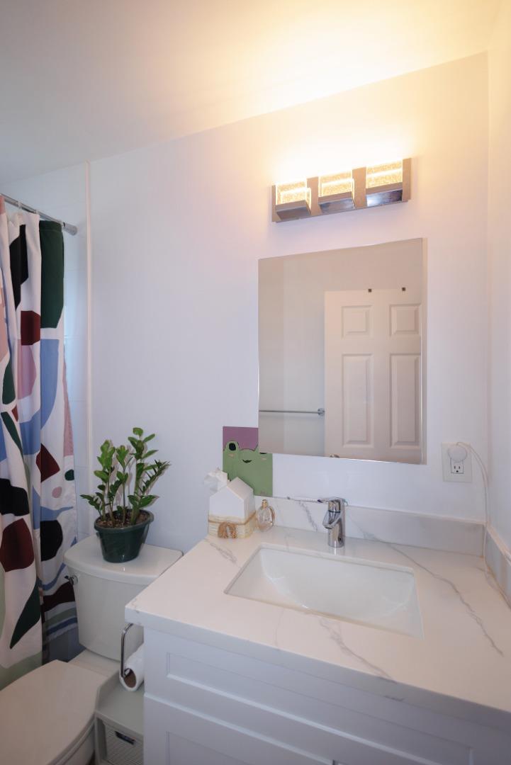 Detail Gallery Image 40 of 52 For 2186 Carlmont Dr, Belmont,  CA 94002 - – Beds | – Baths