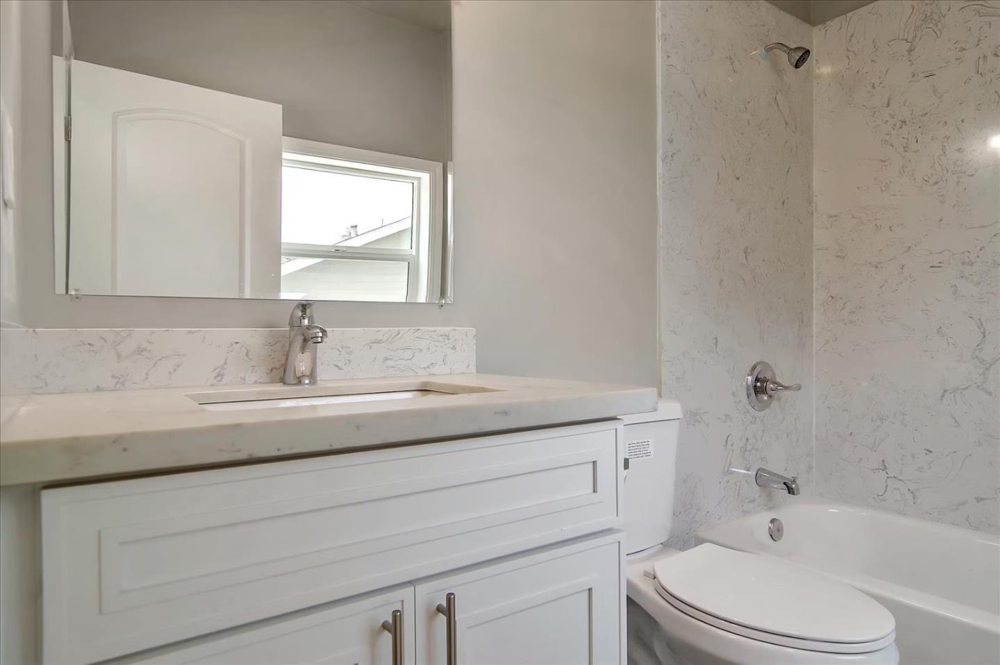 Detail Gallery Image 4 of 8 For 298 N 7th St, San Jose,  CA 95112 - – Beds | – Baths