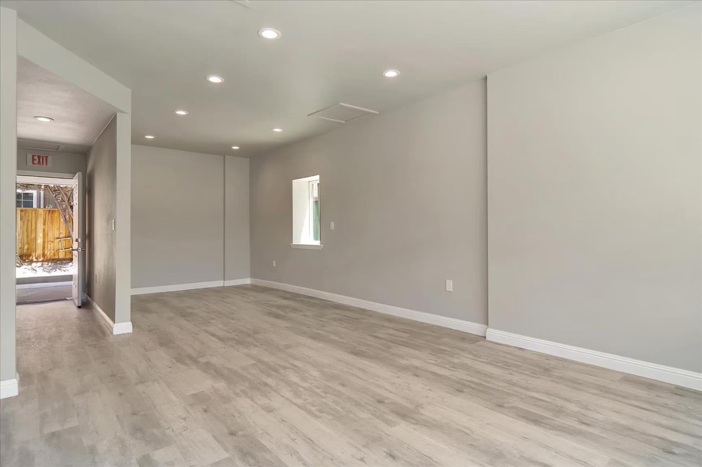 Detail Gallery Image 8 of 8 For 298 N 7th St, San Jose,  CA 95112 - – Beds | – Baths