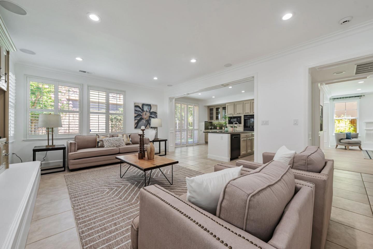 Detail Gallery Image 11 of 34 For 1735 Whispering Willow Pl, San Jose,  CA 95125 - 4 Beds | 2/1 Baths