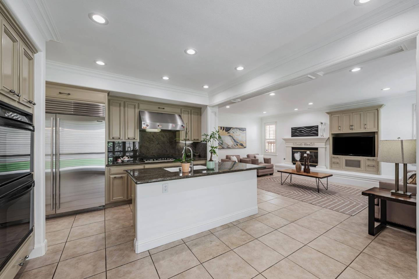 Detail Gallery Image 14 of 34 For 1735 Whispering Willow Pl, San Jose,  CA 95125 - 4 Beds | 2/1 Baths