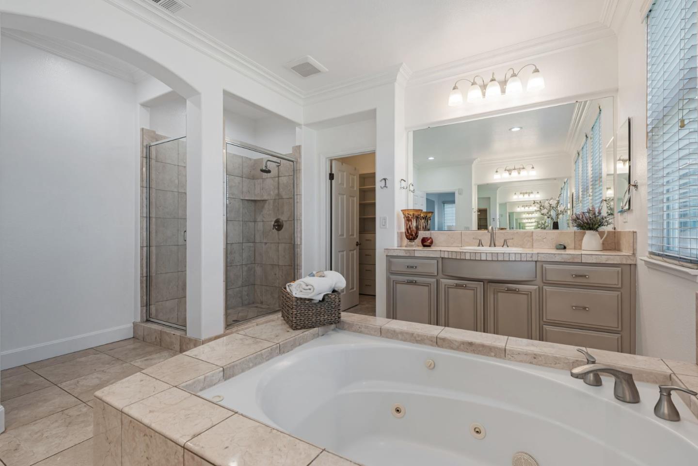 Detail Gallery Image 24 of 34 For 1735 Whispering Willow Pl, San Jose,  CA 95125 - 4 Beds | 2/1 Baths