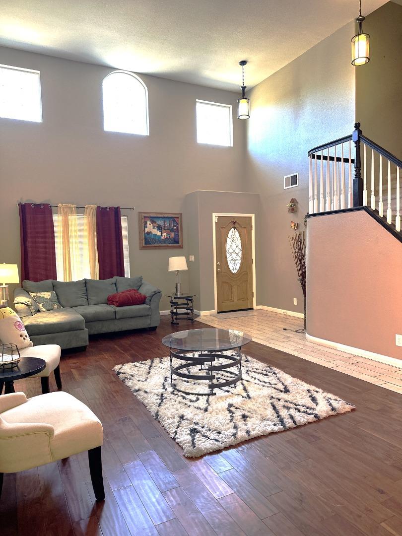 Detail Gallery Image 12 of 36 For 2613 Medinah Ct, Modesto,  CA 95355 - 3 Beds | 2/1 Baths