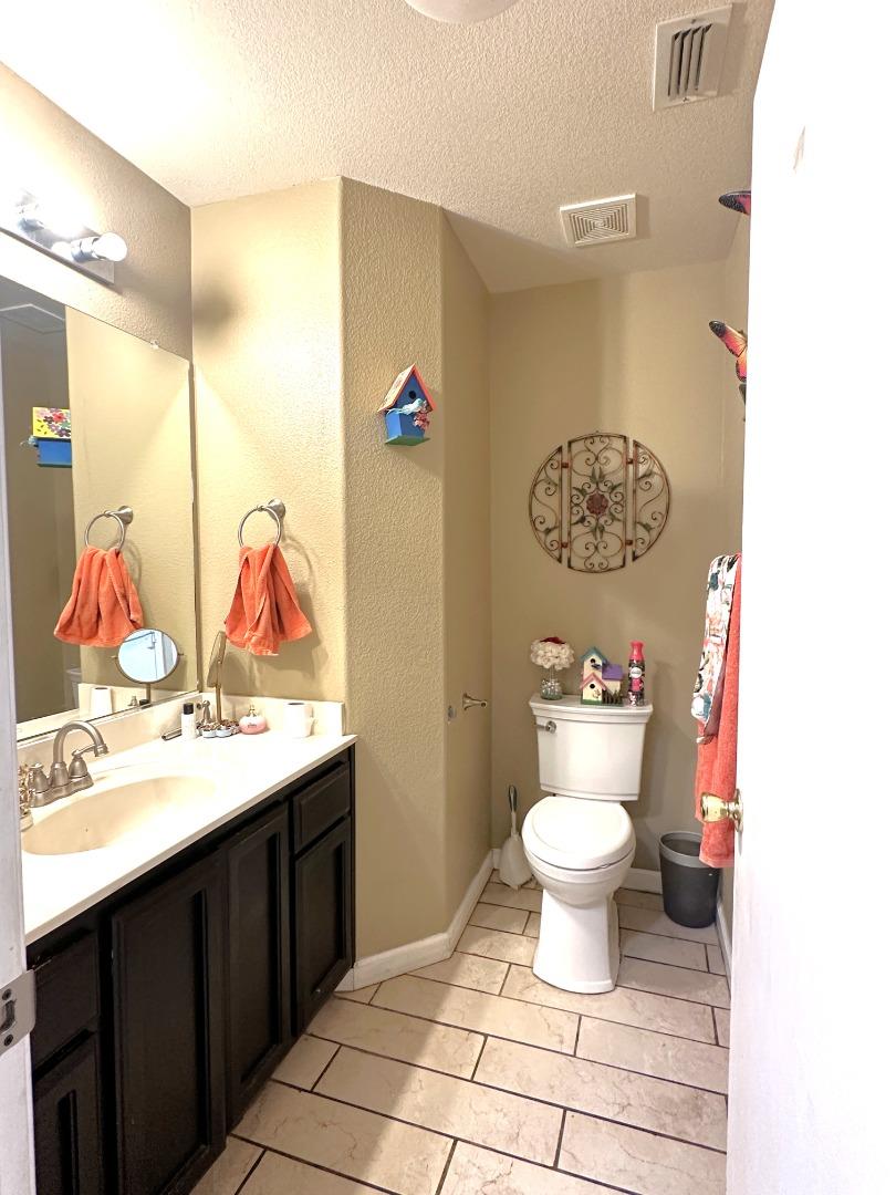 Detail Gallery Image 18 of 36 For 2613 Medinah Ct, Modesto,  CA 95355 - 3 Beds | 2/1 Baths