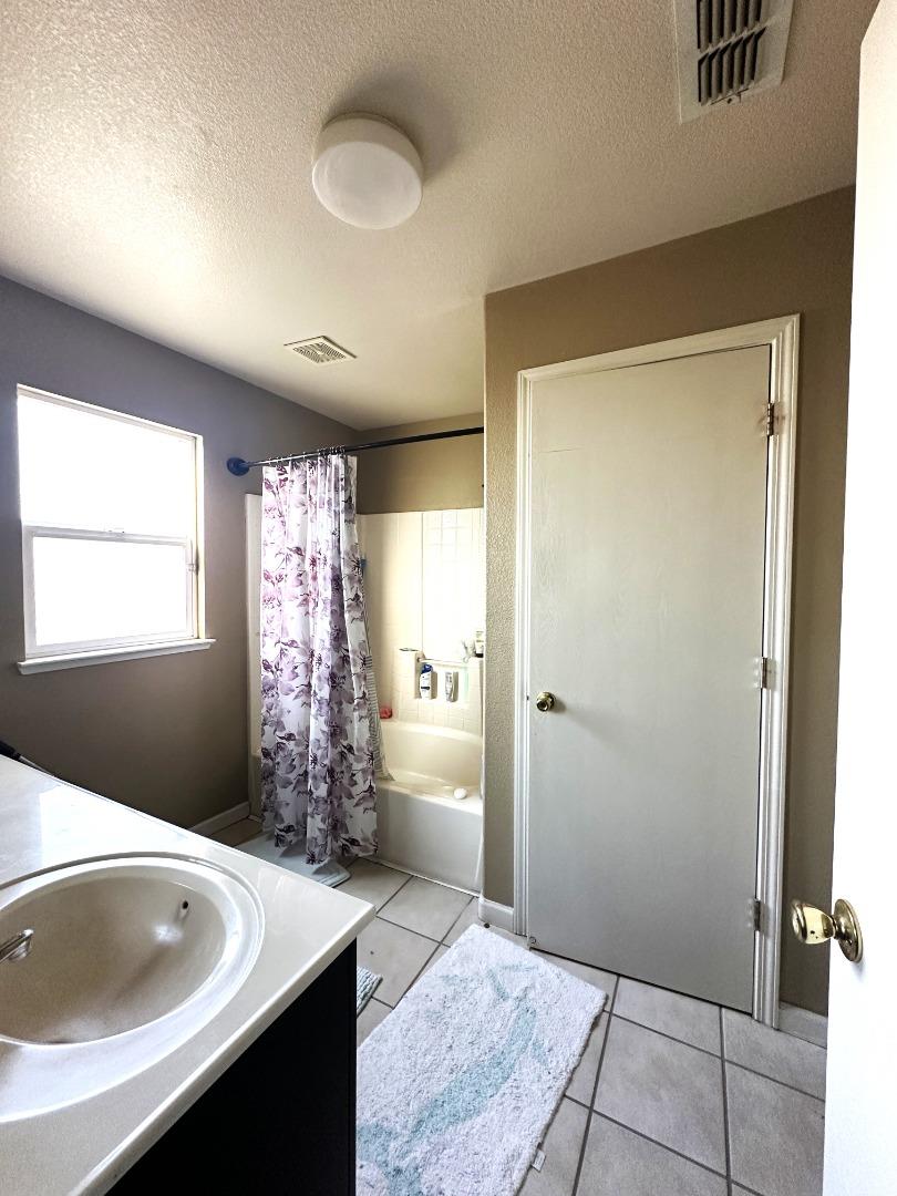Detail Gallery Image 22 of 36 For 2613 Medinah Ct, Modesto,  CA 95355 - 3 Beds | 2/1 Baths