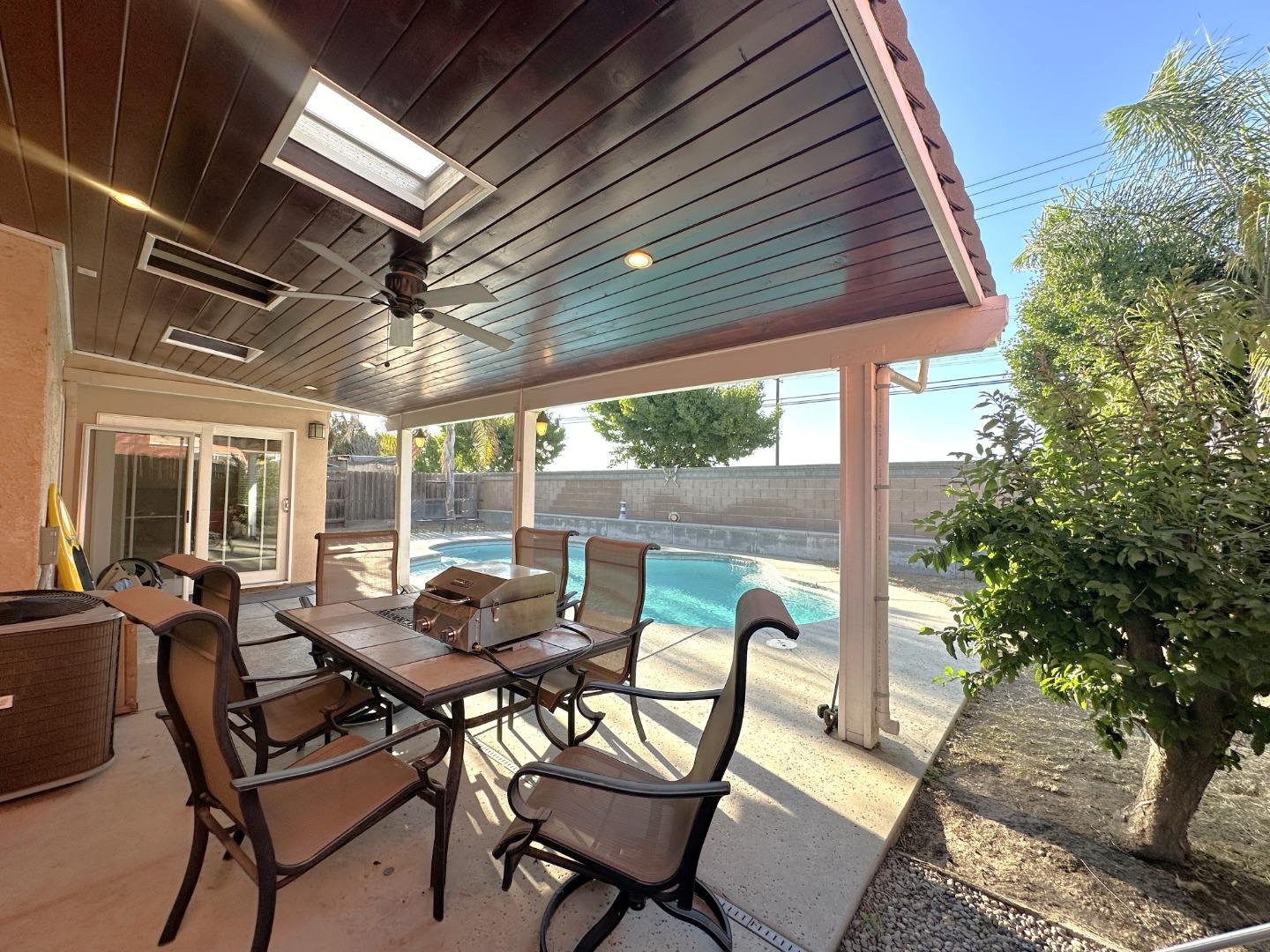 Detail Gallery Image 26 of 36 For 2613 Medinah Ct, Modesto,  CA 95355 - 3 Beds | 2/1 Baths
