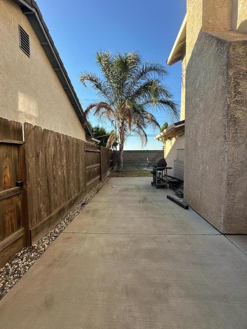 Detail Gallery Image 33 of 36 For 2613 Medinah Ct, Modesto,  CA 95355 - 3 Beds | 2/1 Baths