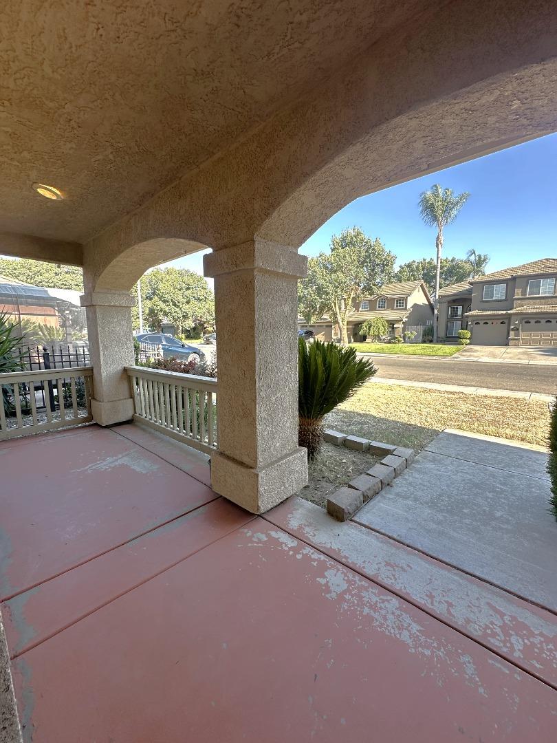 Detail Gallery Image 6 of 36 For 2613 Medinah Ct, Modesto,  CA 95355 - 3 Beds | 2/1 Baths