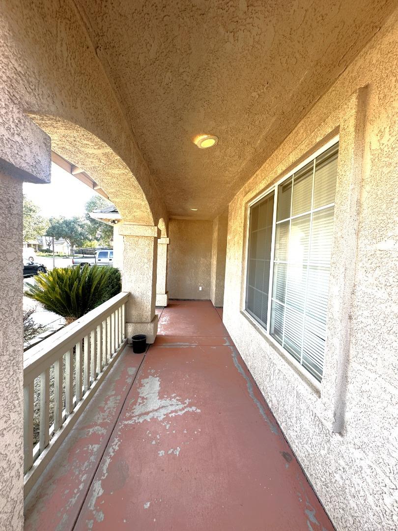 Detail Gallery Image 7 of 36 For 2613 Medinah Ct, Modesto,  CA 95355 - 3 Beds | 2/1 Baths