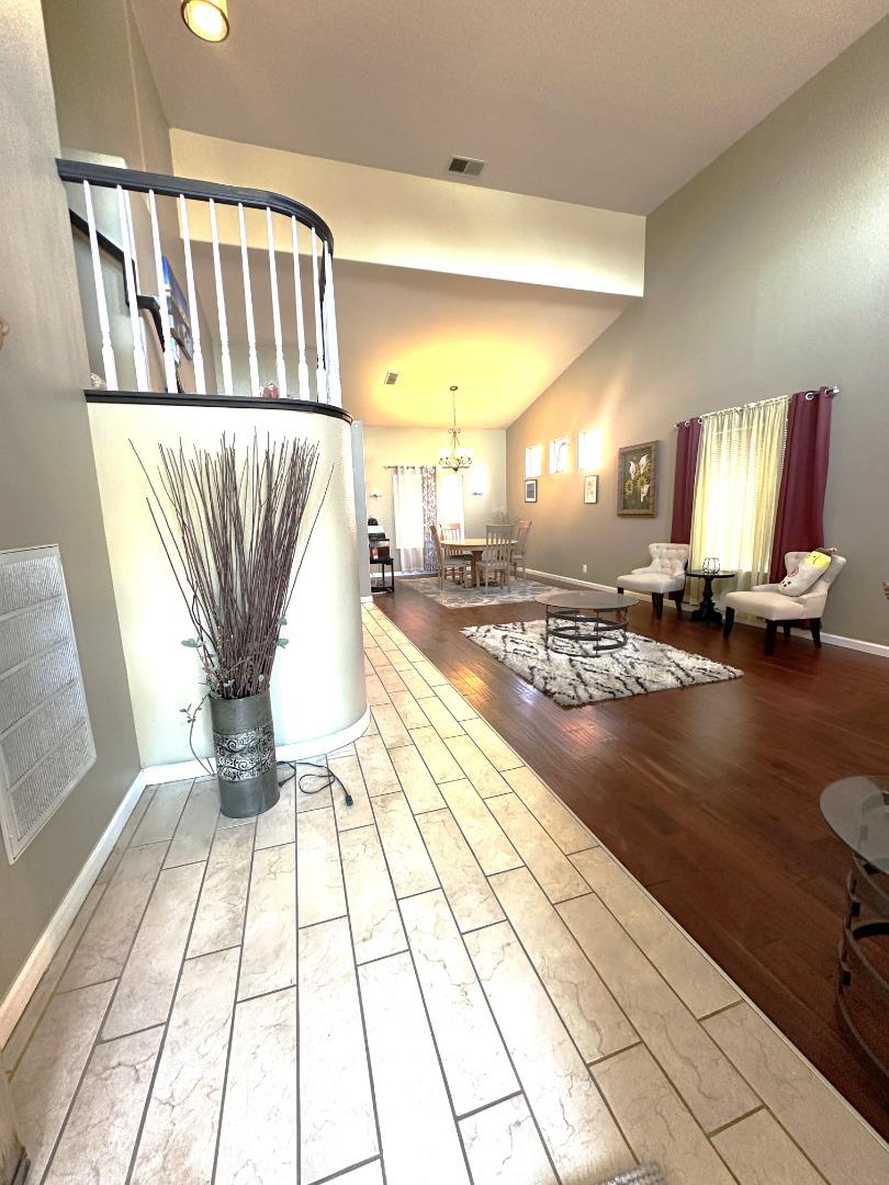 Detail Gallery Image 9 of 36 For 2613 Medinah Ct, Modesto,  CA 95355 - 3 Beds | 2/1 Baths