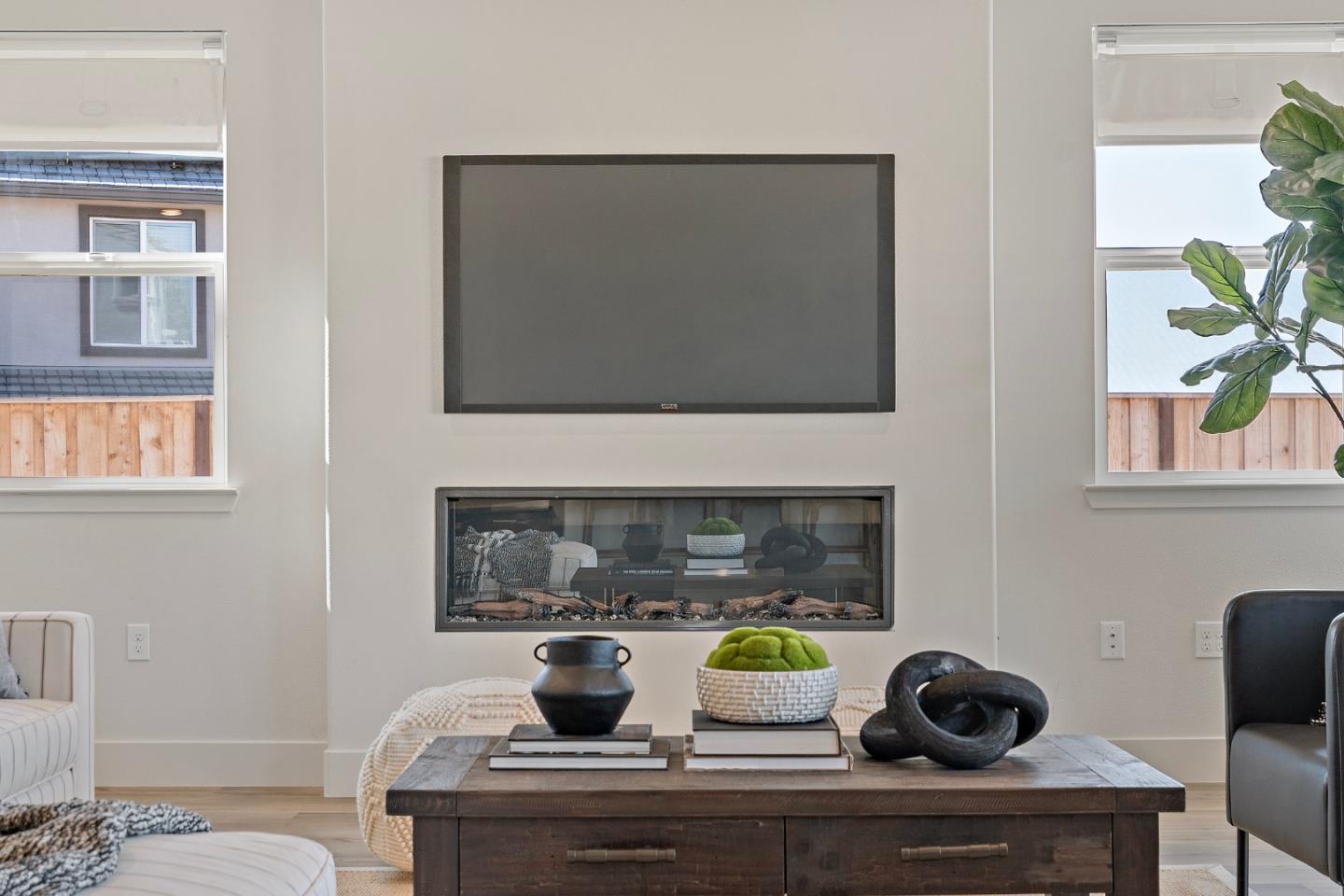 Detail Gallery Image 19 of 53 For 191 Scarlett Way, Hollister,  CA 95023 - 4 Beds | 3/1 Baths