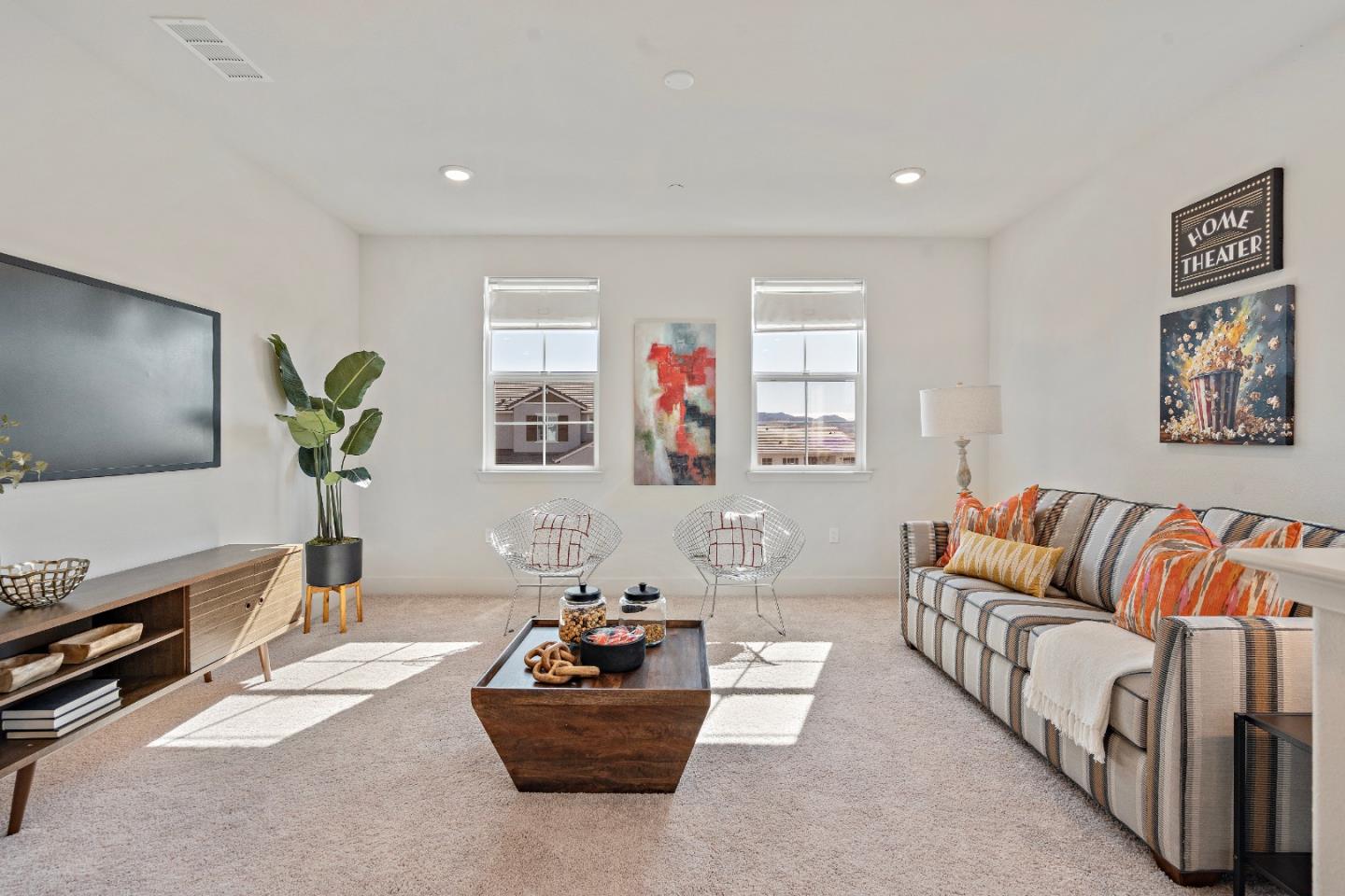 Detail Gallery Image 29 of 53 For 191 Scarlett Way, Hollister,  CA 95023 - 4 Beds | 3/1 Baths