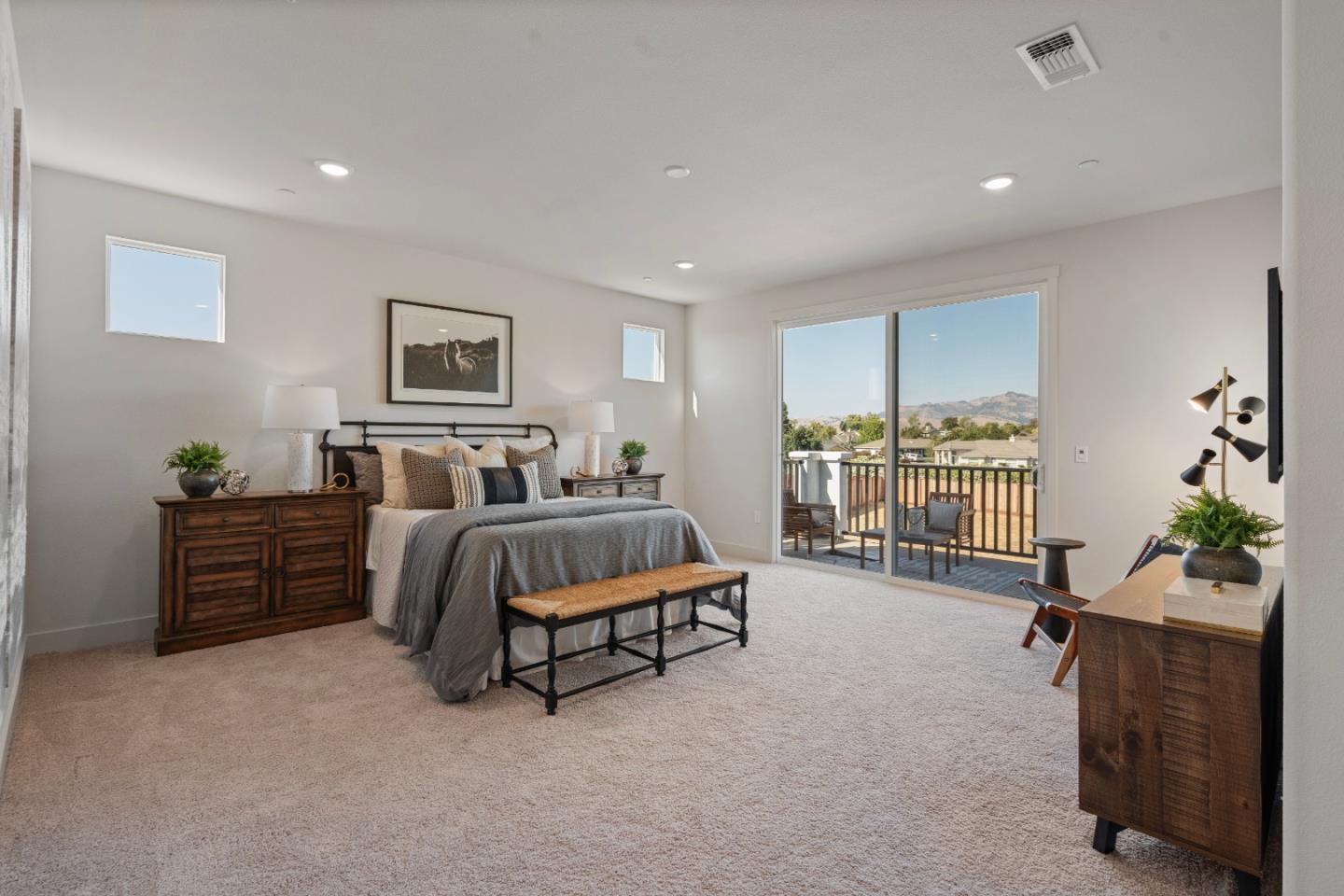 Detail Gallery Image 32 of 53 For 191 Scarlett Way, Hollister,  CA 95023 - 4 Beds | 3/1 Baths
