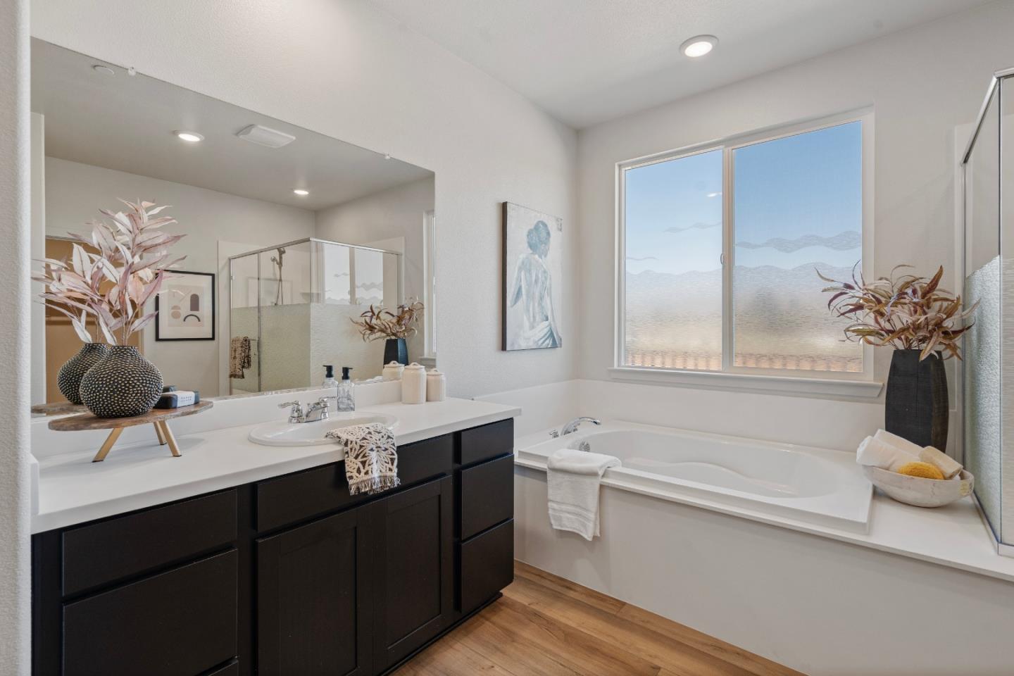 Detail Gallery Image 36 of 53 For 191 Scarlett Way, Hollister,  CA 95023 - 4 Beds | 3/1 Baths