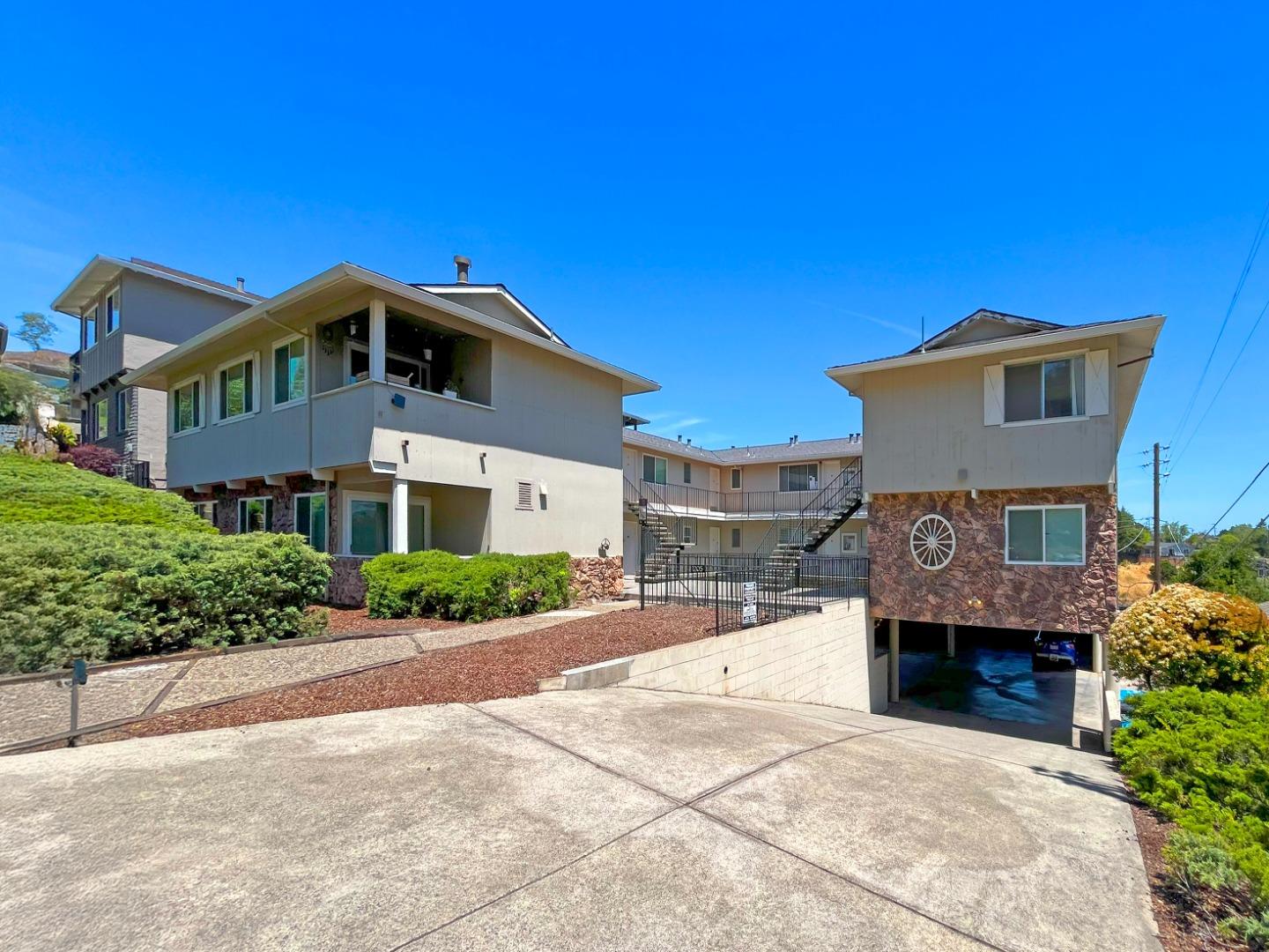 Detail Gallery Image 2 of 46 For 1205 Geraldine Way, Belmont,  CA 94002 - – Beds | – Baths
