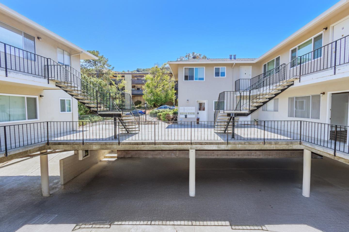 Detail Gallery Image 3 of 46 For 1205 Geraldine Way, Belmont,  CA 94002 - – Beds | – Baths