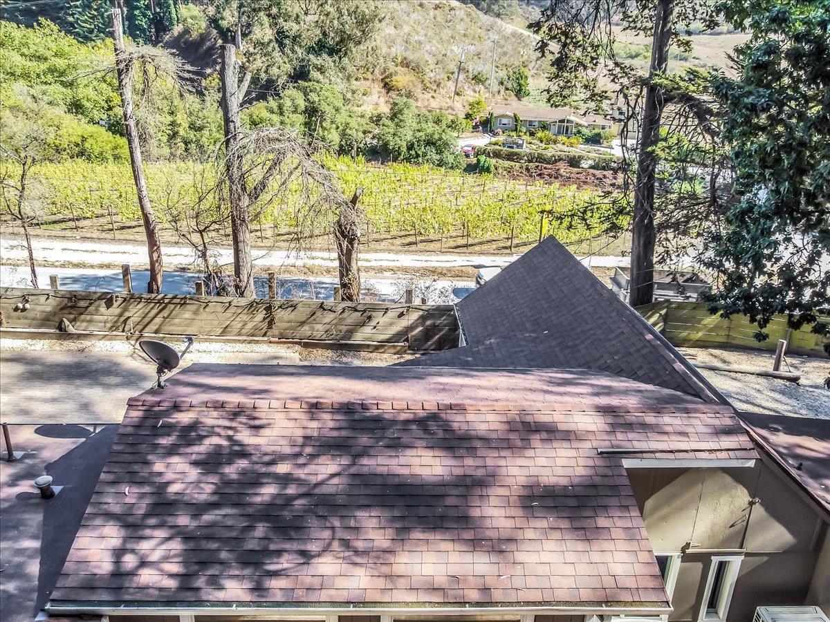 Detail Gallery Image 11 of 43 For 11880 San Mateo Rd, Half Moon Bay,  CA 94019 - 2 Beds | 2 Baths
