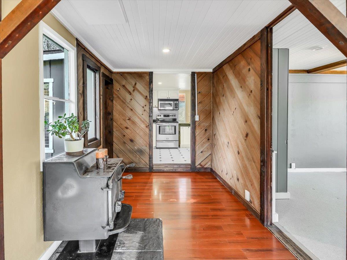 Detail Gallery Image 25 of 43 For 11880 San Mateo Rd, Half Moon Bay,  CA 94019 - 2 Beds | 2 Baths