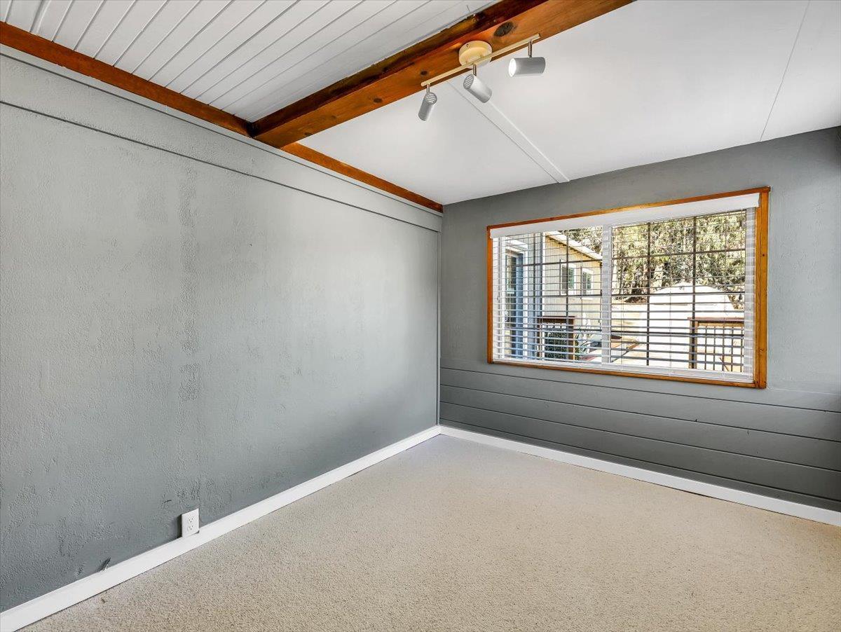 Detail Gallery Image 27 of 43 For 11880 San Mateo Rd, Half Moon Bay,  CA 94019 - 2 Beds | 2 Baths