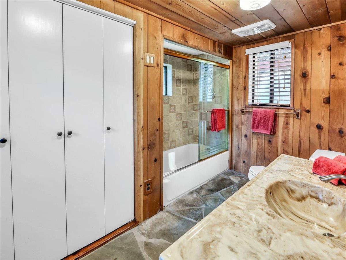 Detail Gallery Image 29 of 43 For 11880 San Mateo Rd, Half Moon Bay,  CA 94019 - 2 Beds | 2 Baths