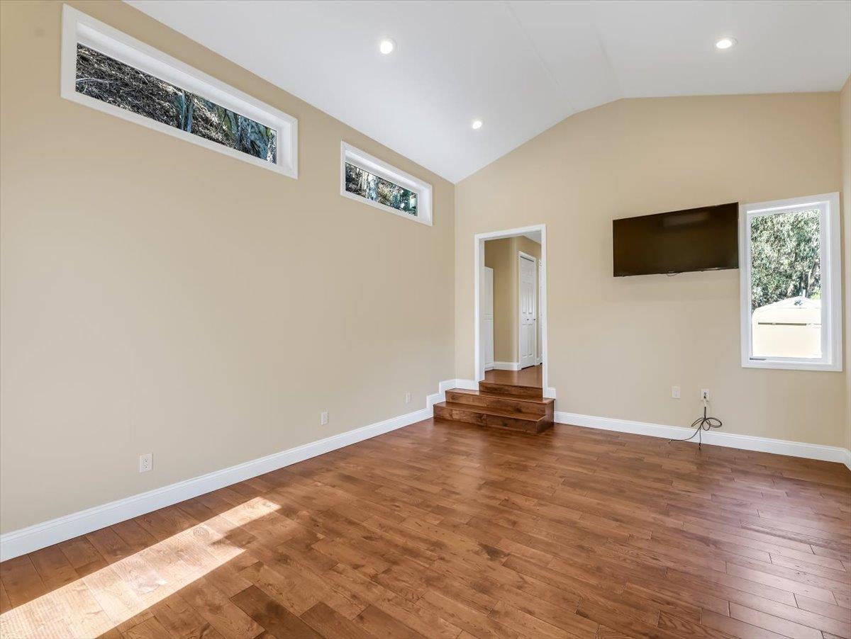 Detail Gallery Image 33 of 43 For 11880 San Mateo Rd, Half Moon Bay,  CA 94019 - 2 Beds | 2 Baths