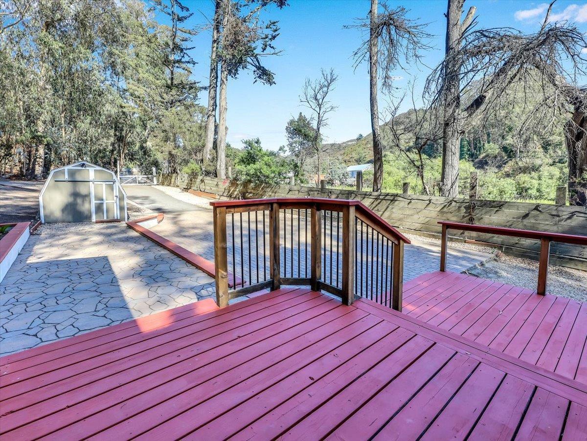 Detail Gallery Image 8 of 43 For 11880 San Mateo Rd, Half Moon Bay,  CA 94019 - 2 Beds | 2 Baths