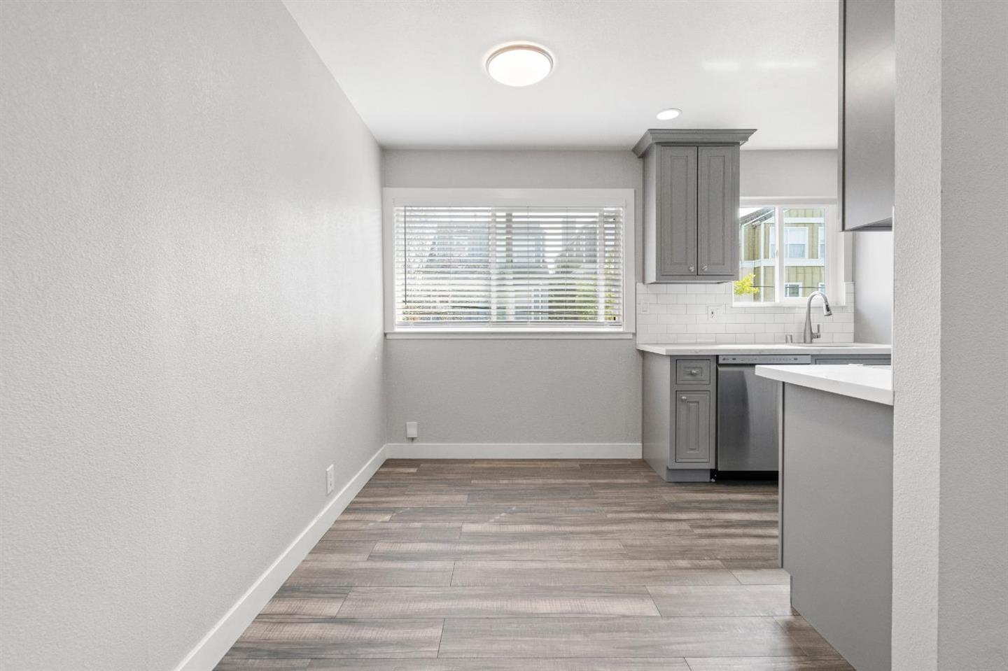 Detail Gallery Image 16 of 19 For 7344 Rainbow Dr, Cupertino,  CA 95014 - – Beds | – Baths