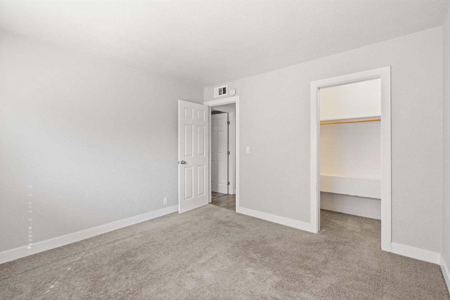 Detail Gallery Image 5 of 19 For 7344 Rainbow Dr, Cupertino,  CA 95014 - – Beds | – Baths