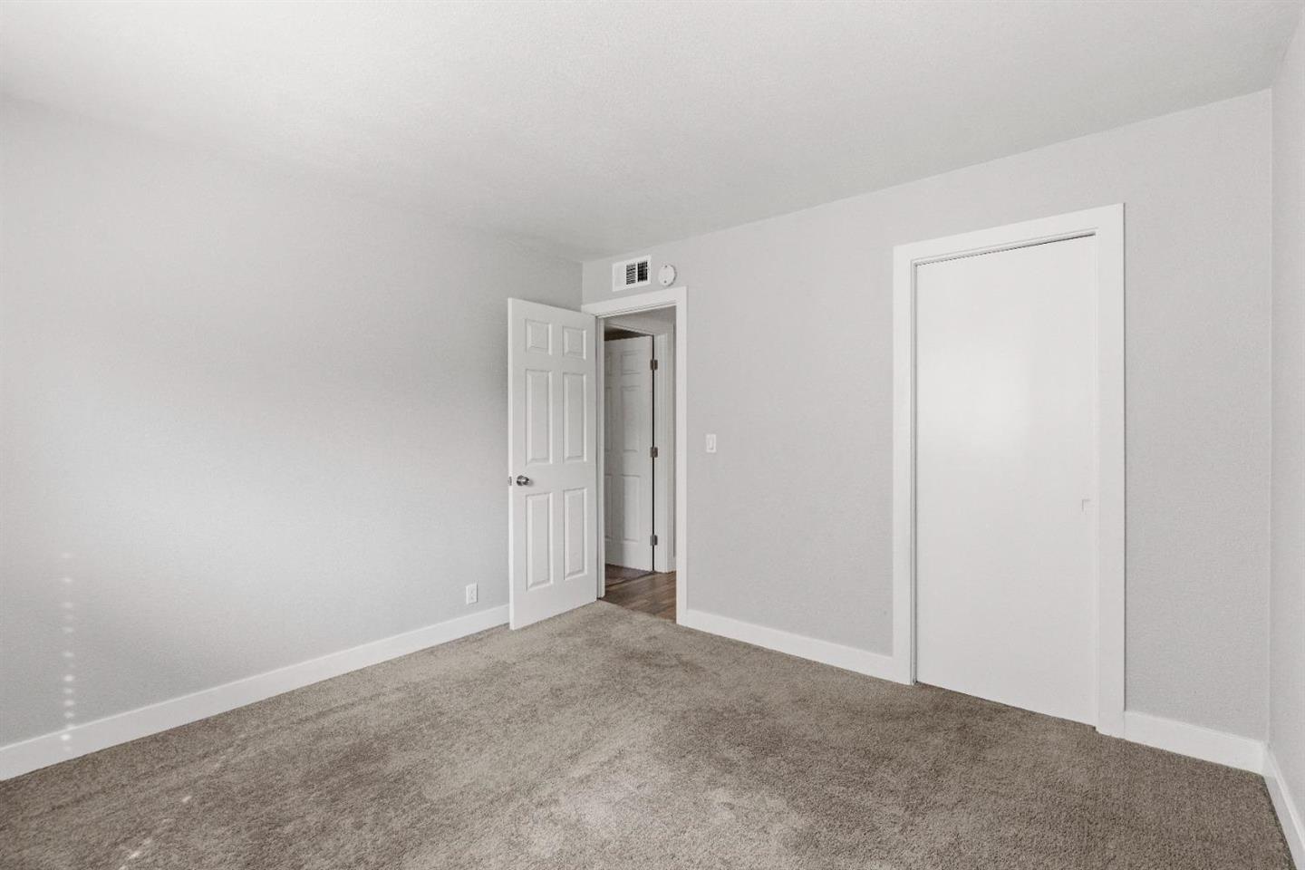 Detail Gallery Image 6 of 19 For 7344 Rainbow Dr, Cupertino,  CA 95014 - – Beds | – Baths